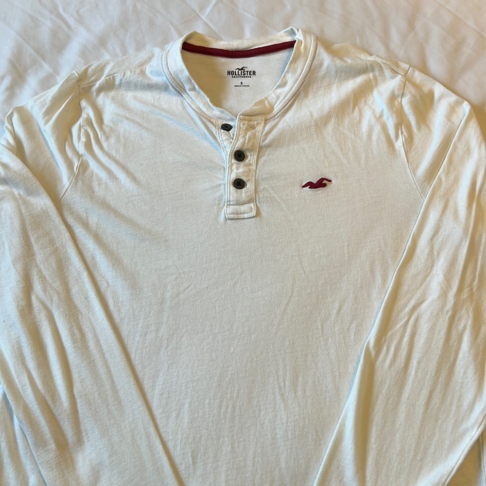 Hollister Longsleeve with Buttons